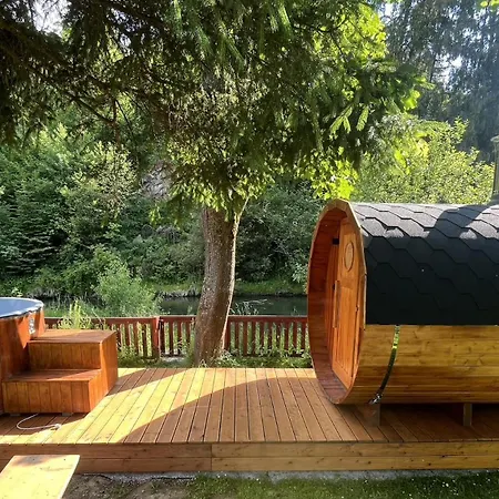 Domcek Pri Studenom Potoku